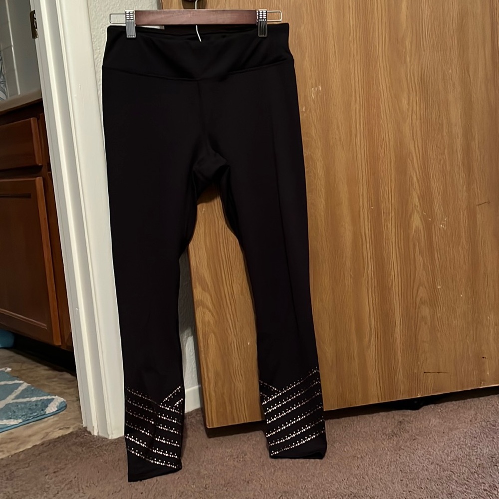 Brand- Gaiam  size M. Womens capris active leggings. Only wore a few times